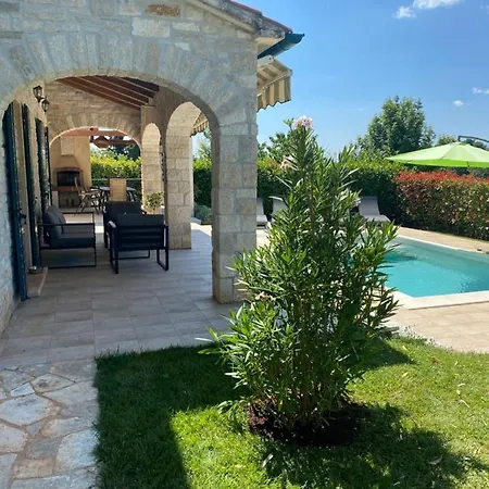 Villa Dracena Mit Privatem Saltwater Pool Prázdninový dům