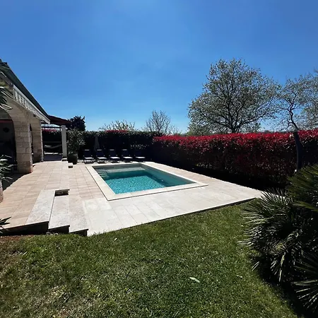 Dracena Mit Privatem Saltwater Pool Prázdninový dům *