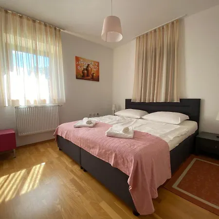 Holiday home Dracena Mit Privatem Pool Visnjan